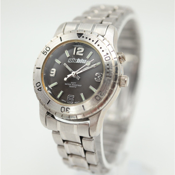 GloBlu Womens Silver Tone Watch 28mm Gray Dial Steel Bracelet w New Battery - Picture 1 of 16